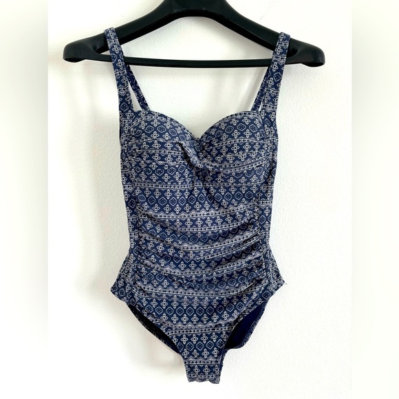 Nip Tuck Swimwear Size 4 Slimming Tummy Control Geometric Navy/White One Piece‎ - Picture 1 of 5